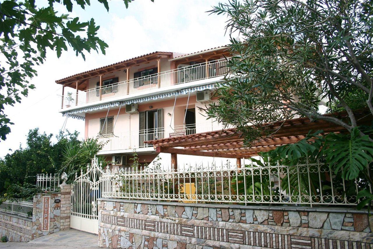Liocharis Apartments Лурдата Экстерьер фото