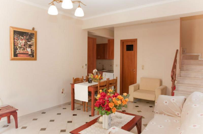 Liocharis Apartments Лурдата Экстерьер фото