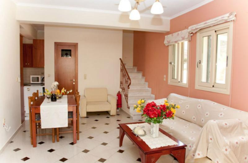 Liocharis Apartments Лурдата Экстерьер фото
