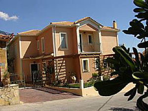 Liocharis Apartments Лурдата Экстерьер фото